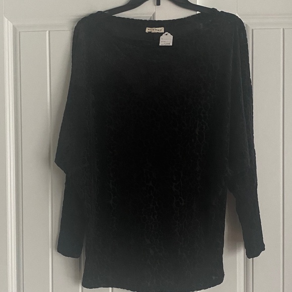 NWOT Boutique Main Strip Dolman Relaxed Fit Burnout Velvet Leopard Top Sz S - Picture 3 of 3